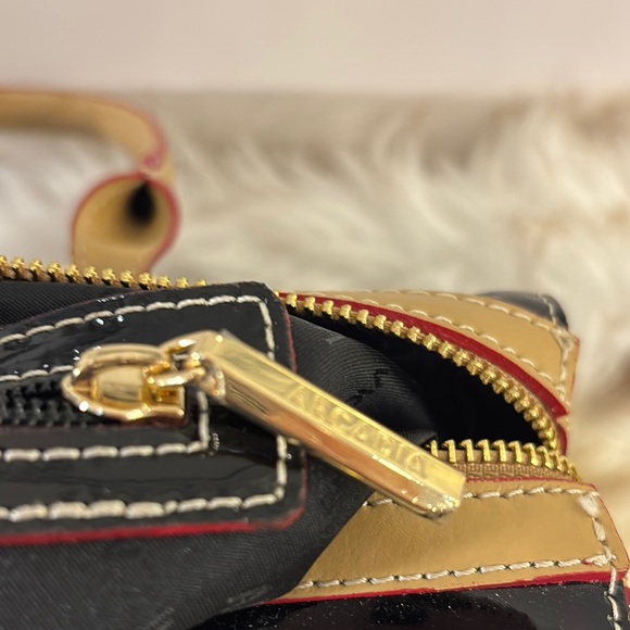 Arcadia Women's Patent Black Leather Satchel Crossbody Bag - Black and Gold - Picture 13 of 15